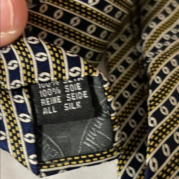 Dunhill Blue and White Silk Tie with Geometric Pattern - Picture 3 of 6